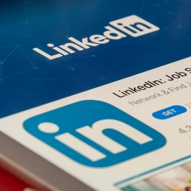 The Benefits of LinkedIn in 2023: 4 New Updates to Use